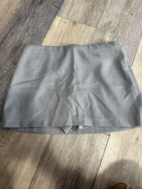 Abercrombie & Fitch Light Gray Mini Skort